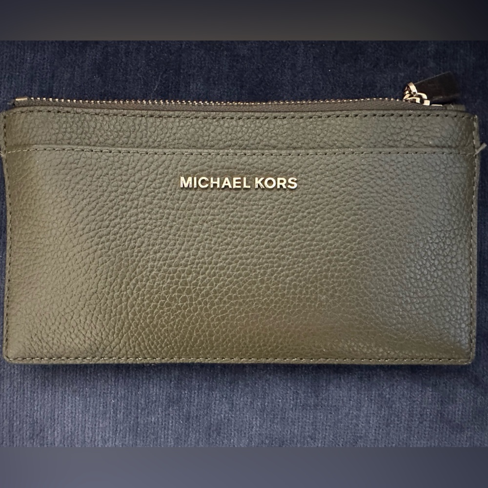 Michael Kors army green wallet